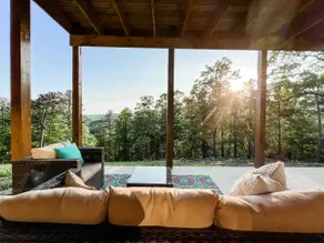 Luxury Log Cabin: 5 bedroom Van Buren River Cabin - Image 4