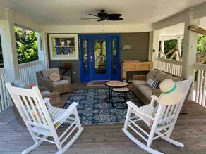 BAREFOOT HIDEAWAY , walk to beach, pool/golf cart - Image 4