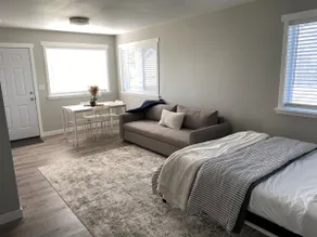Private Studio Guesthouse - Image 2
