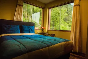 House overlooking the Valley, terrace and Jacuzzi - Image 3