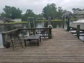 Retreat on the river - Image 5