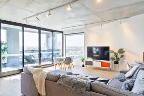 Penthouse - 3br inner city luxury - Image 2