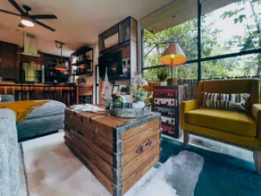Stylish 2-bedroom unit with the pool - Image 3