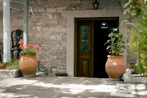 Guest House Edmond Garden View - Image 3
