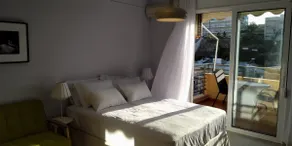 Sunny Apartment with Amazing View - Image 3