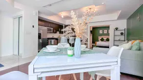 Entire Stylish Home | Ground Level | Free Parking - Image 2