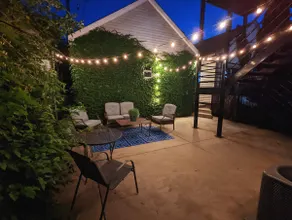 Cozy/Spacious WFH Family Friendly w Permit Parking - Image 5