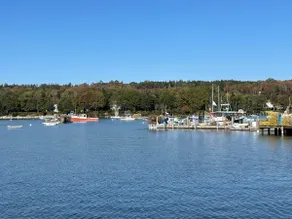 Our charming,oceanfront, Bradford point cottage - Image 2