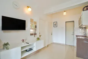 Bright & Modern 2 BHK Apartment With Pool @ Anjuna - Image 5