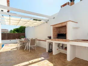 House with private pool close to the main beach. HUTG-052443 - Image 4