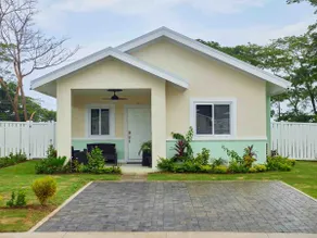 Cozy Luxury Ocean Pointe With Swimming Pool Gym  King Bed And Free Parking  - Image 2