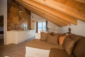 Captain's Attic - Image 5