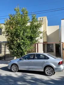 Newly Remodeled (Mar/2026) Excellent Location - Image 2