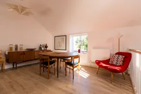 Lovingly restored, warm Coach house - Image 2