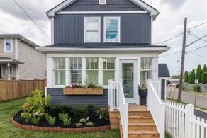 Stylish Renovated 3 bed, 3 bath Niagara Retreat! - Image 3