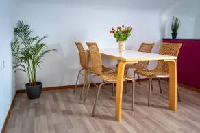 Spacious apartment with castle view - Image 2