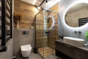Vilnius Center Business Class Apt w/ Free Parking - Image 5