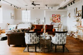 Unique loft in downtown historic building - Image 2