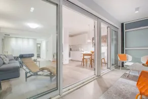 Million Dollar View Apartment - Image 5
