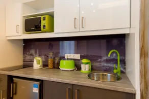 Luxury Downtown Apartment - Image 5