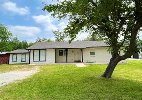Modern Acreage near DFW airport - Image 2