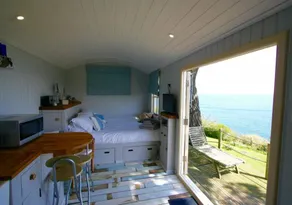 Shepherd's Hut Gorran Haven Panoramic Ocean Views - Image 3