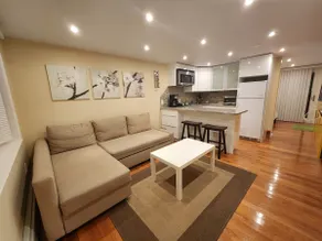 Private apartment, quinn bed/parking - Image 2