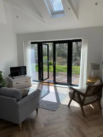 Lakehouse in Pirbright,Surrey - Image 3