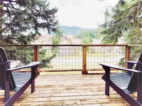 Historic Eastsound Home • Fireplace • Pet Friendly - Image 2