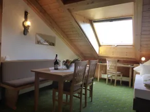 Large 1-room apartment \"Hochvogel\" with optional hotel service - Image 3