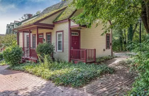 Two Bedroom- # 1100 - Image 2
