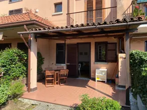 Lallas Home with garden and lake view - Image 2