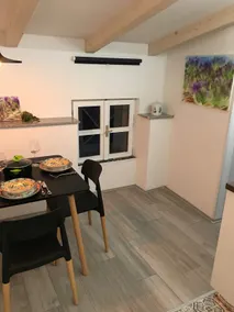 Cres, Art Vacation Home, Croatia - Image 4