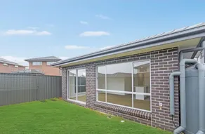 5 bedroom new house (no stairs) - Image 3