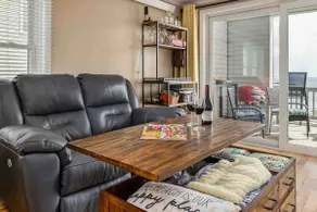 Plum Pad:Park 2 Luxury Condo Overlooking the Ocean - Image 2