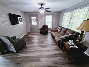 The Farmhouse - Image 3