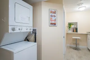 Washer+Dryer+Parking!*Private suite*Cul de sac* - Image 4