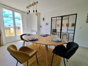 Free parking - spacious modern apartment - Image 3