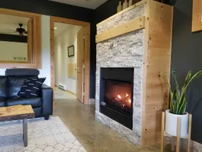 Rustic surroundings with modern comforts - Image 2