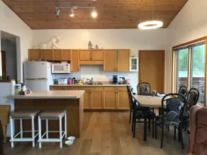 Emma Lake 4 Seasons Water Front Cabin For Rent - Image 5