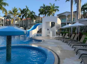 Exclusive ground-floor apartment in Acapulco - Image 4