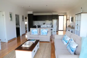 Beautiful 2br Beachside Apartment & Sunrise Views - Image 5