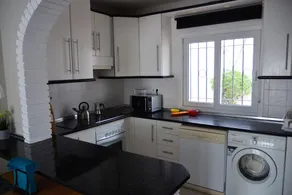 Luxury townhouse in Benalmádena with ocean views - Image 4