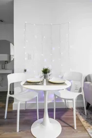 Glam! | 2BR apt | Free Parking! | 30 min to NYC! - Image 5
