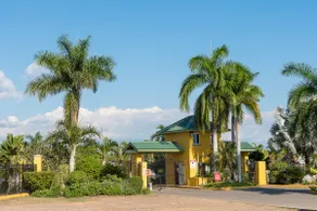 The Spanish Villa - 2-Bedroom Peaceful Home. - Image 2