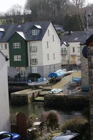 Peaceful flat with Harbour Village views - Image 3