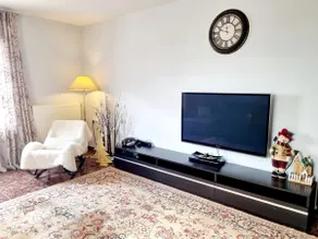 Guest House Panorama - Image 3