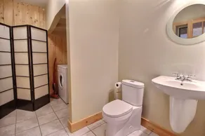 Ski Chalet in Estrie - Image 3