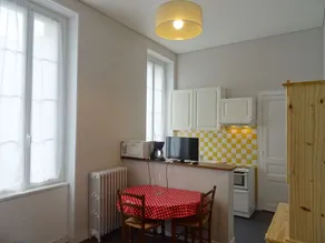House With 2 Bedrooms in Rochefort, With Furnished Terrace and Wifi - Image 3