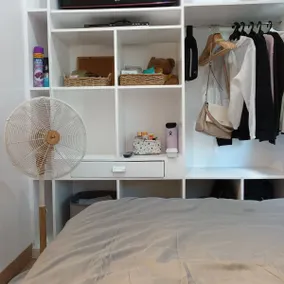 Alabang Studio with unlimited wifi and Netflix - Image 3